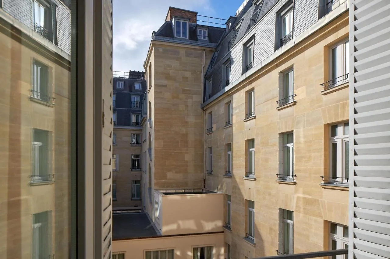 Hotel Regina Louvre Paris