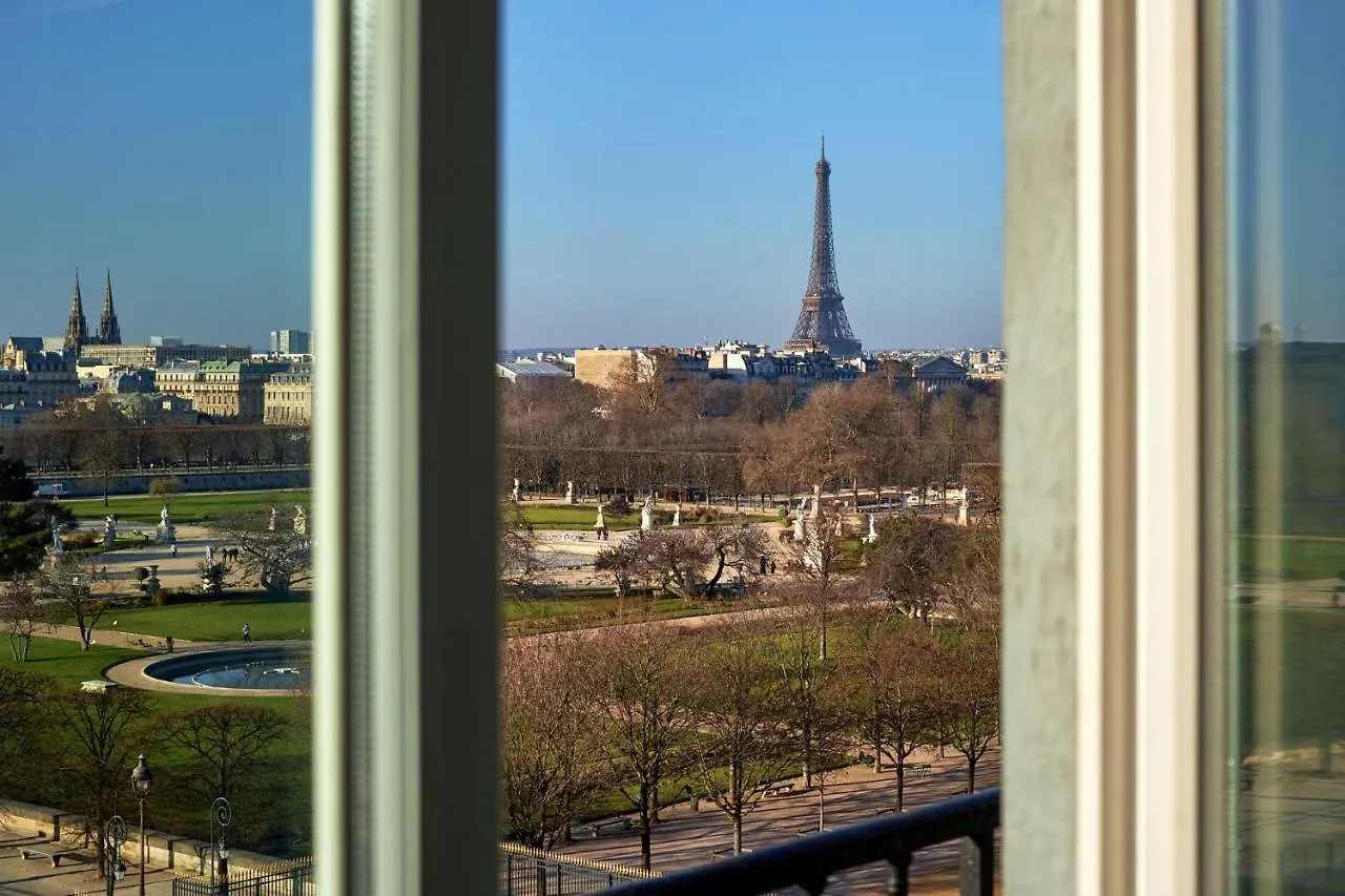 *****  פריז Hotel Regina Louvre צרפת